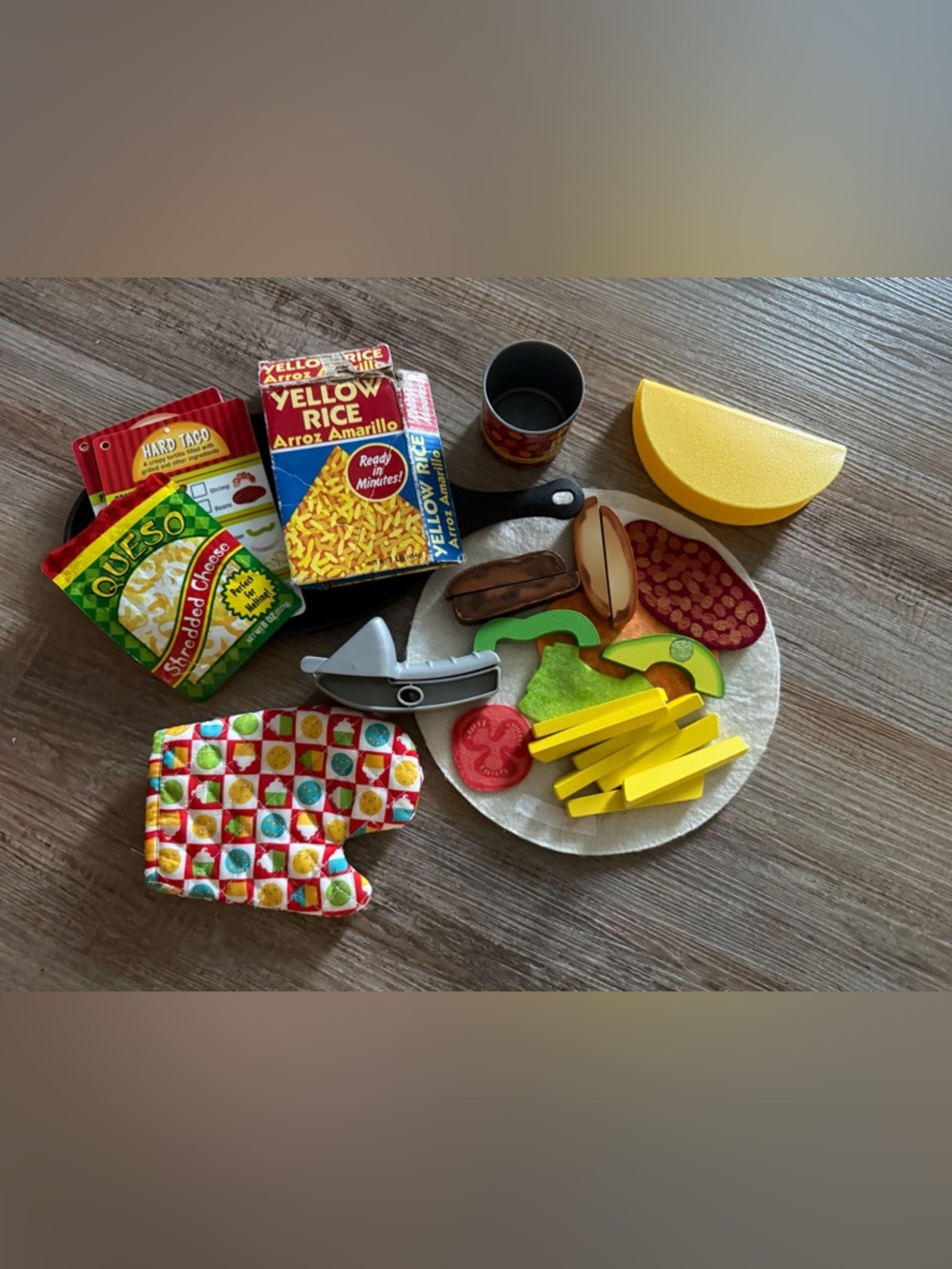 Melissa & Doug Taco Play Set - Yellow, Green, Red